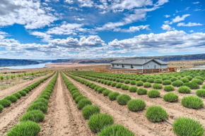 Quincy Home on Lavender Farm with River Views!